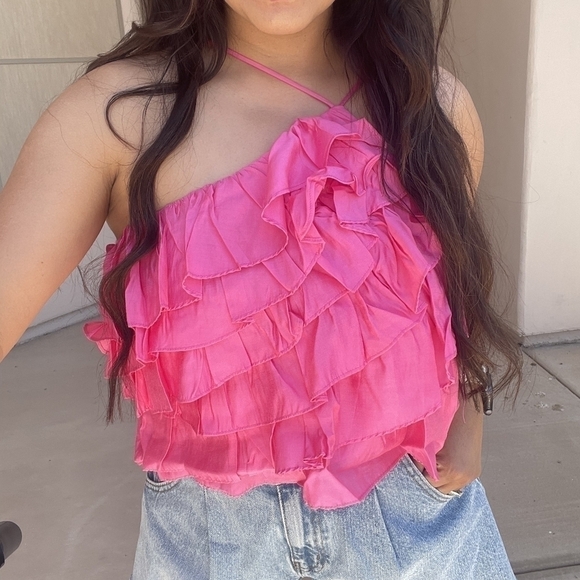 Pink Ruffled One-Shoulder Crop Top - Picture 2 of 5